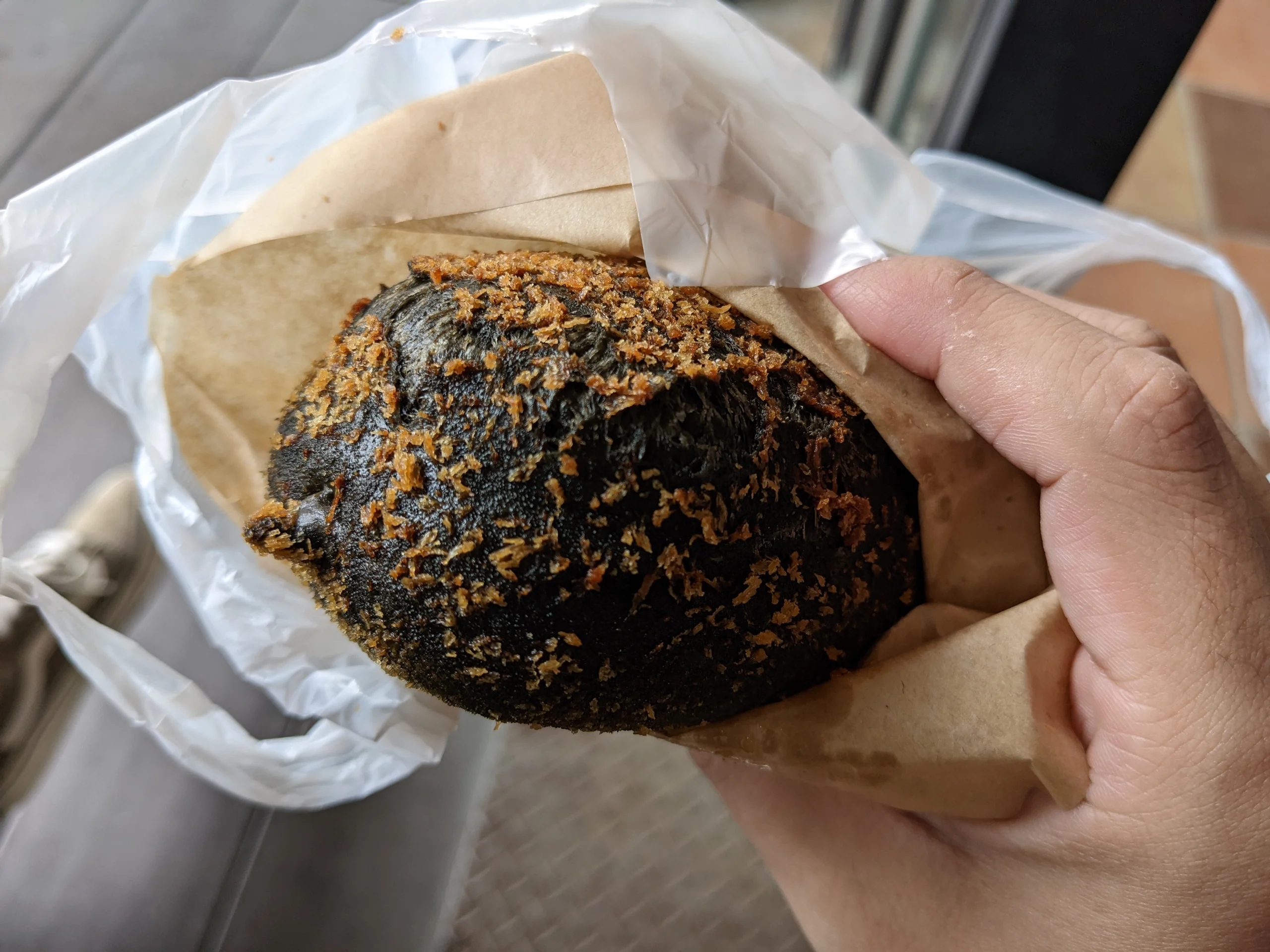 黑咖哩麵包